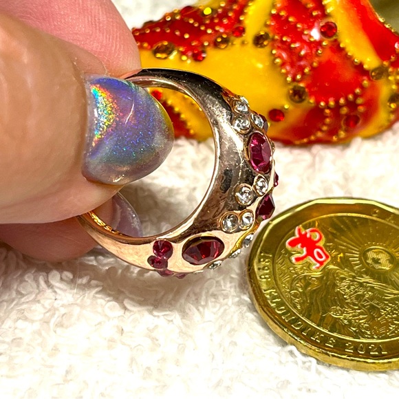 Pink and rose gold dome ring -bright and shiny -New - Picture 5 of 5